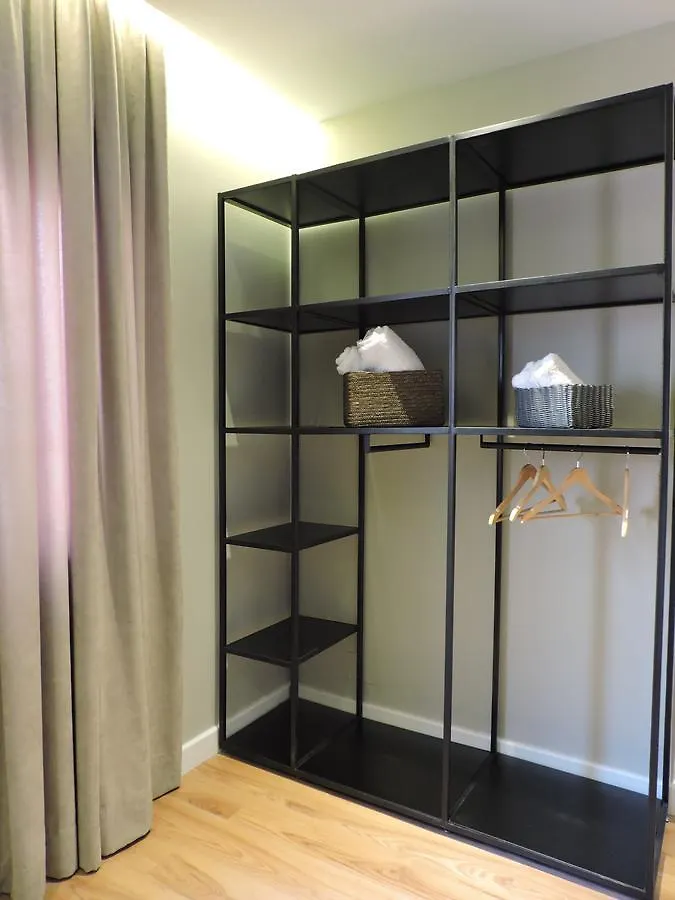 Tirana Apartments 0*,